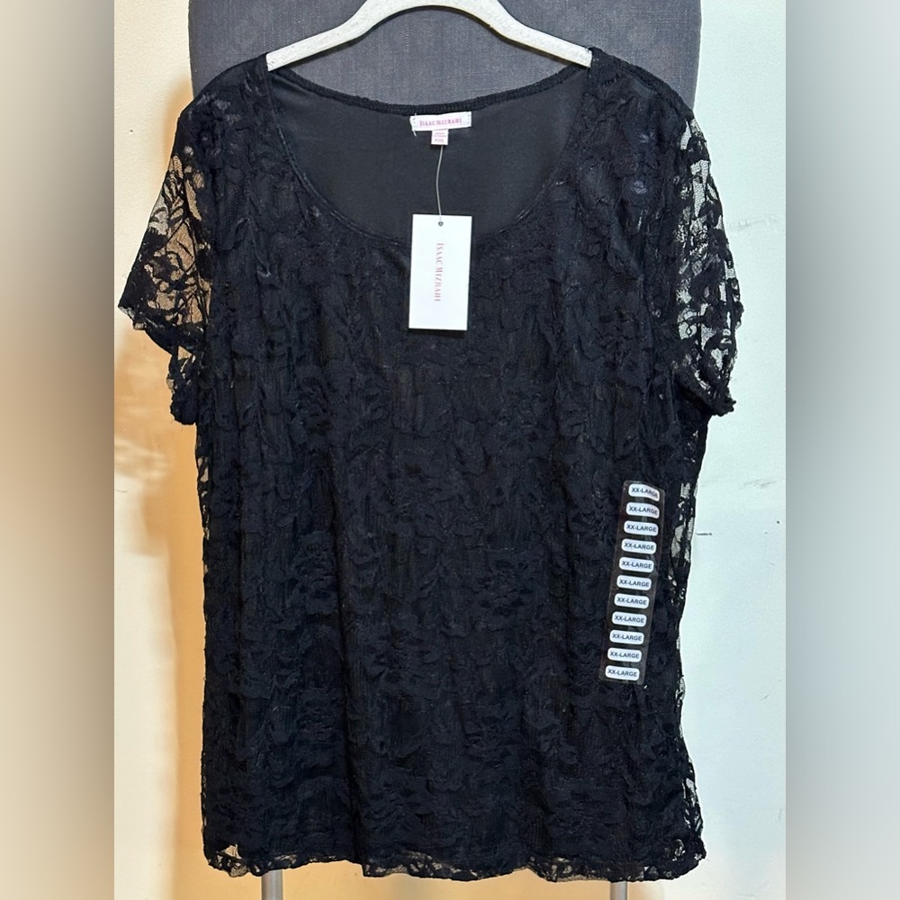 Isaac Mizrahi lined lace top